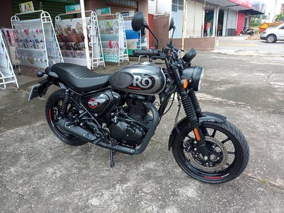 ROYAL ENFIELD HUNTER 350 